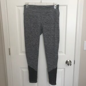 Maurices In Motion High Waist Lace Insert Legging Size 0 Grey Black